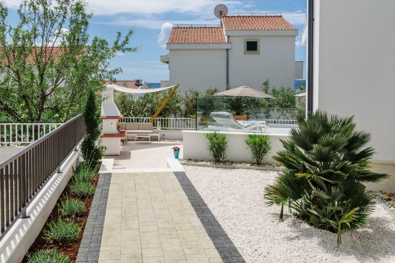 Apartments Villa Dalmatia 트로기르 외부 사진